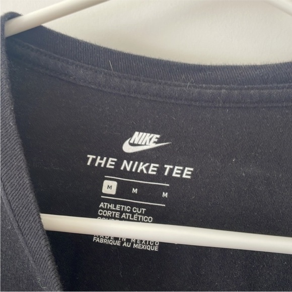 Nike Size Medium Black Long-Sleeve Shirt. - Picture 4 of 5